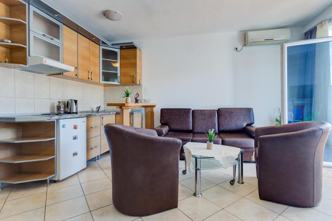 Apartments Vesna Tivat Buitenkant foto