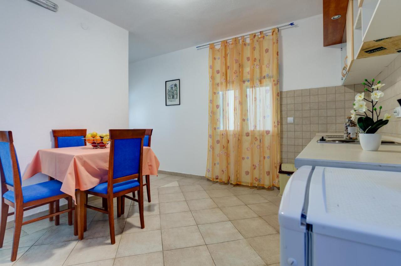 Apartments Vesna Tivat Buitenkant foto