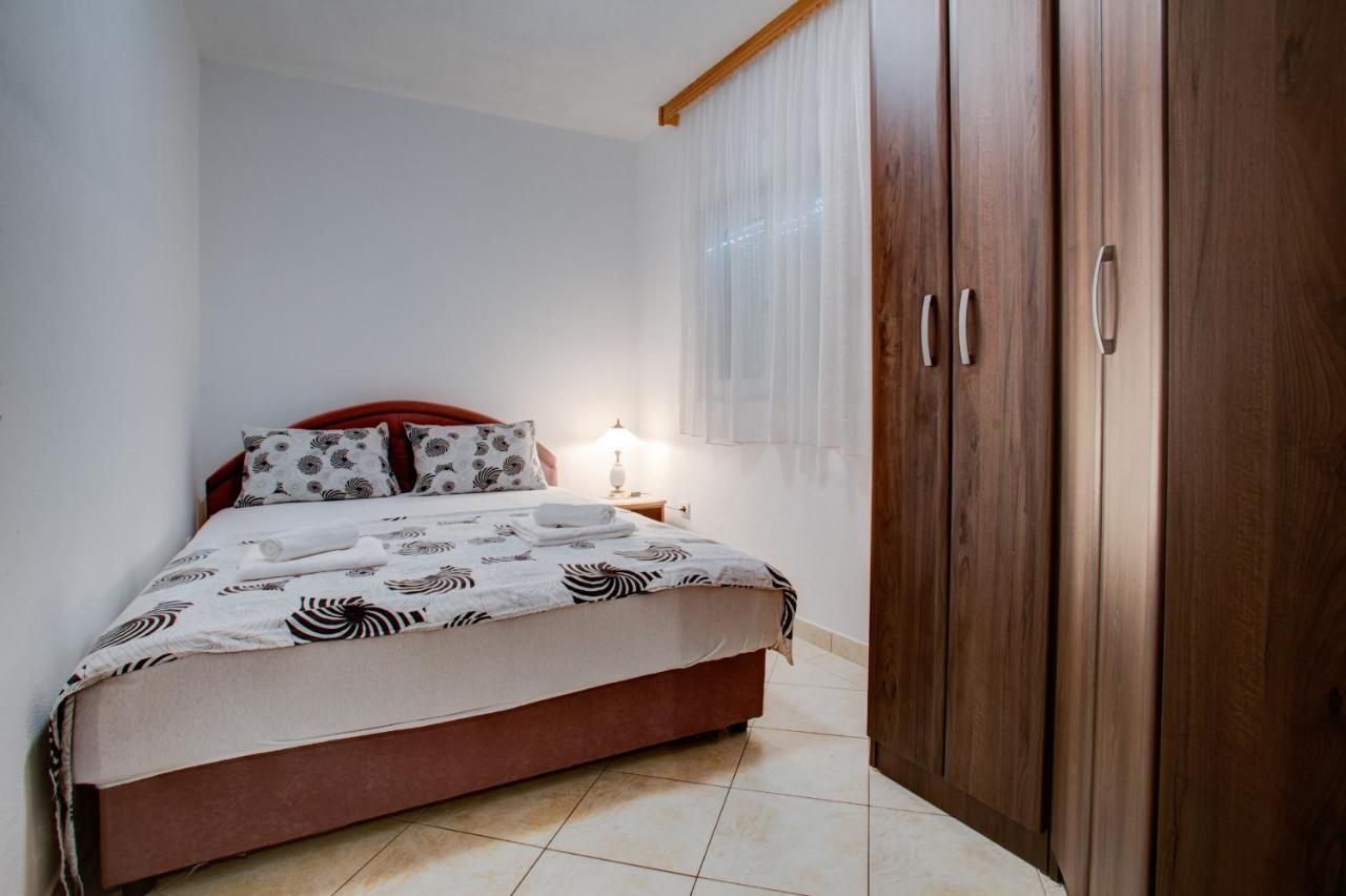 Apartments Vesna Tivat Buitenkant foto
